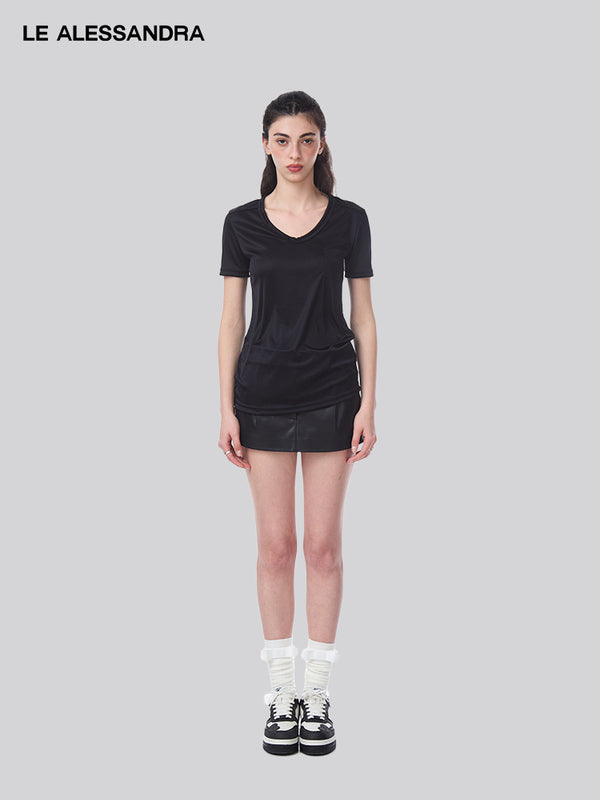 Loose Satin U-Neck Pocket T-Shirt